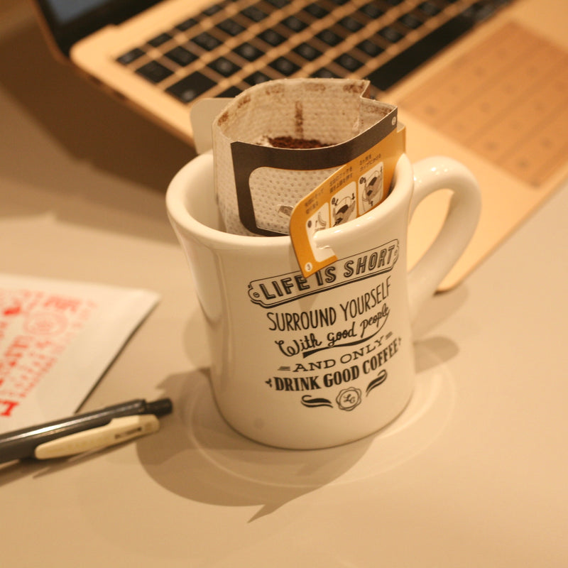 Scene2 仕事の合間のコーヒー