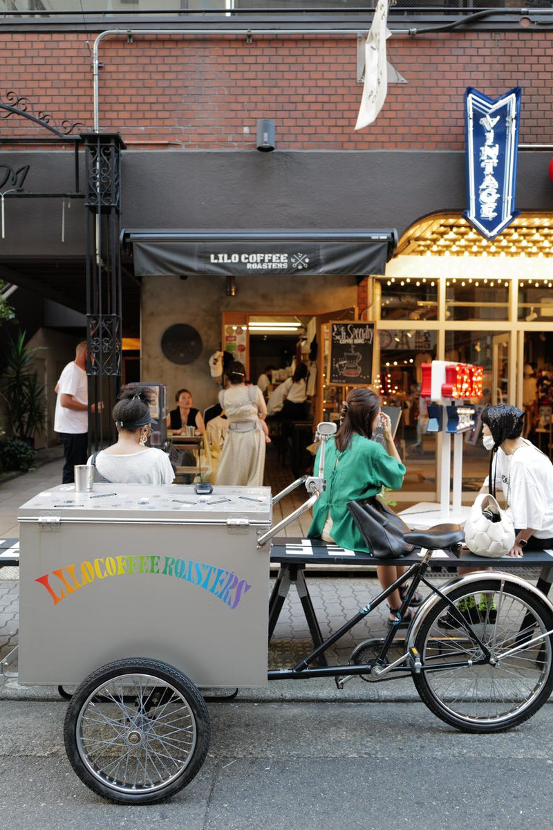 カラフルなLiLo Coffee Roastersが戻る日まで(Click here!)